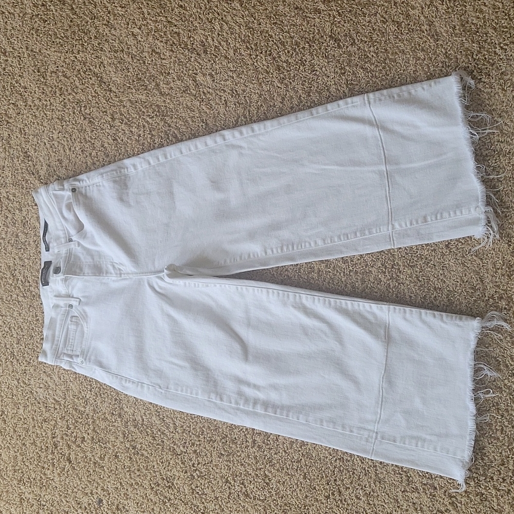 Wide leg cropped denim, White.